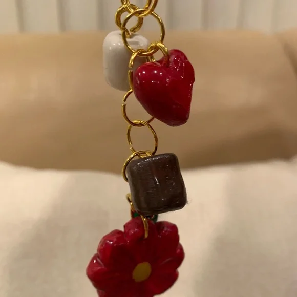 Bag Charm Keychain with Heart and Flower - Picture 2 of 5